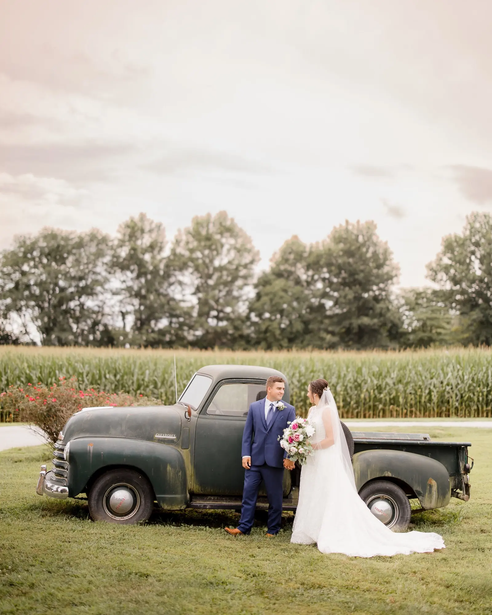 Jarrett and Naomi's wedding, guests at Abram Farms